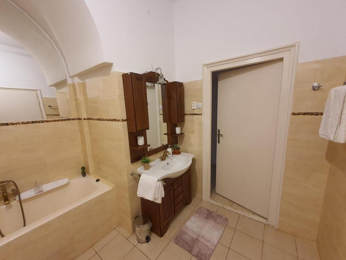 Apartament Enescu Timişoara Buitenkant foto